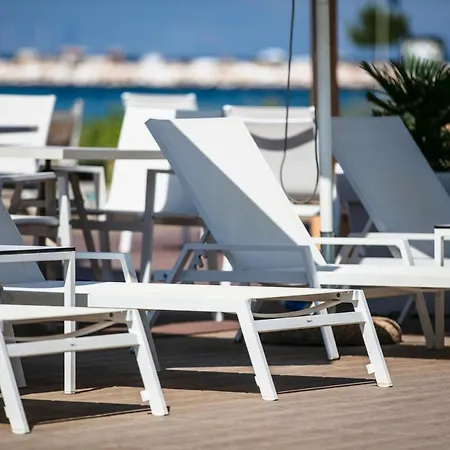 Mediterranean ホテル 3*